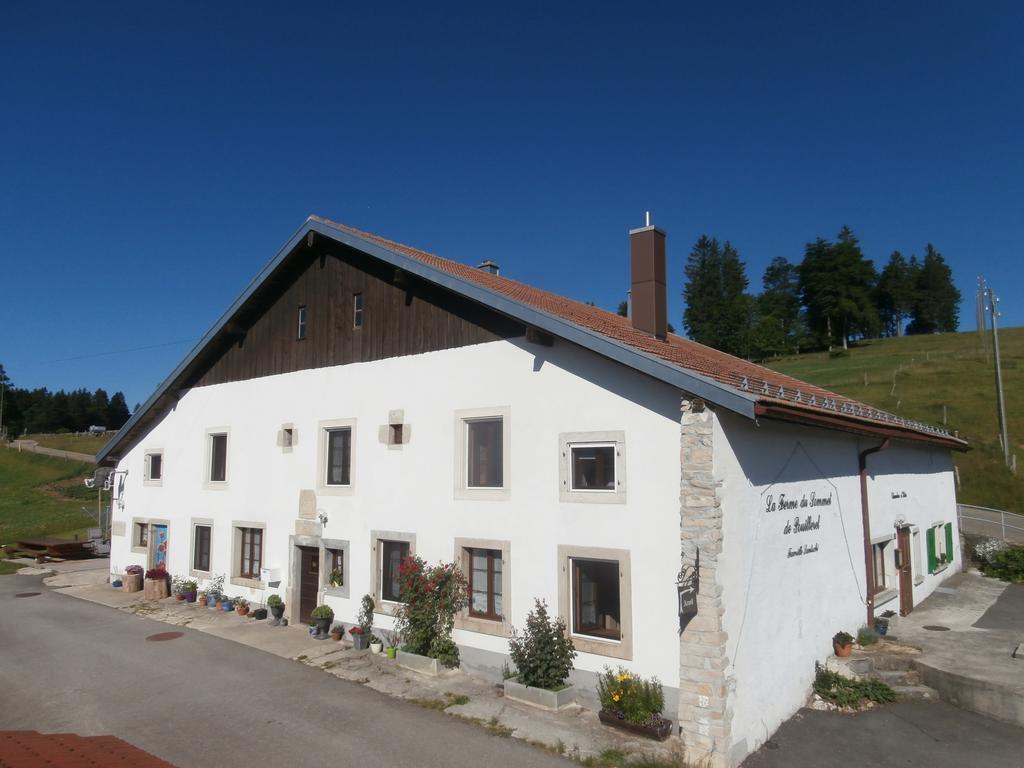 B&B La Ferme De Pouillerel La Chaux De Fonds Екстериор снимка