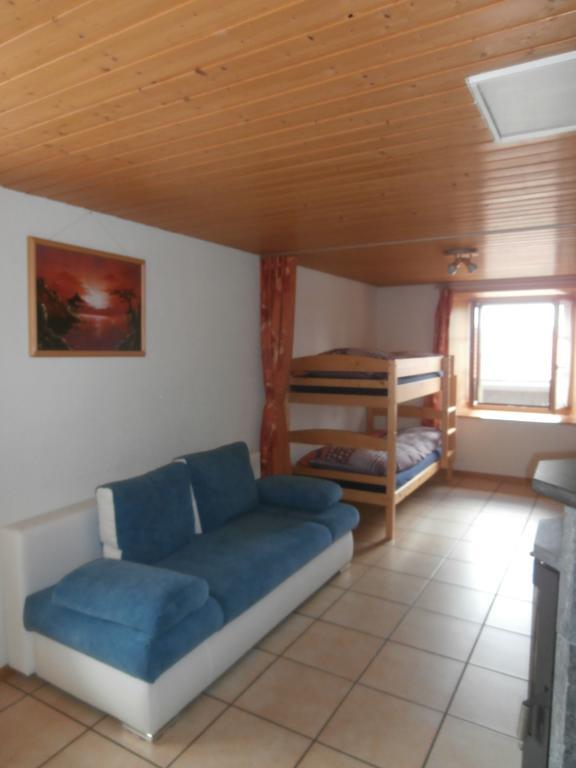 B&B La Ferme De Pouillerel La Chaux De Fonds Стая снимка