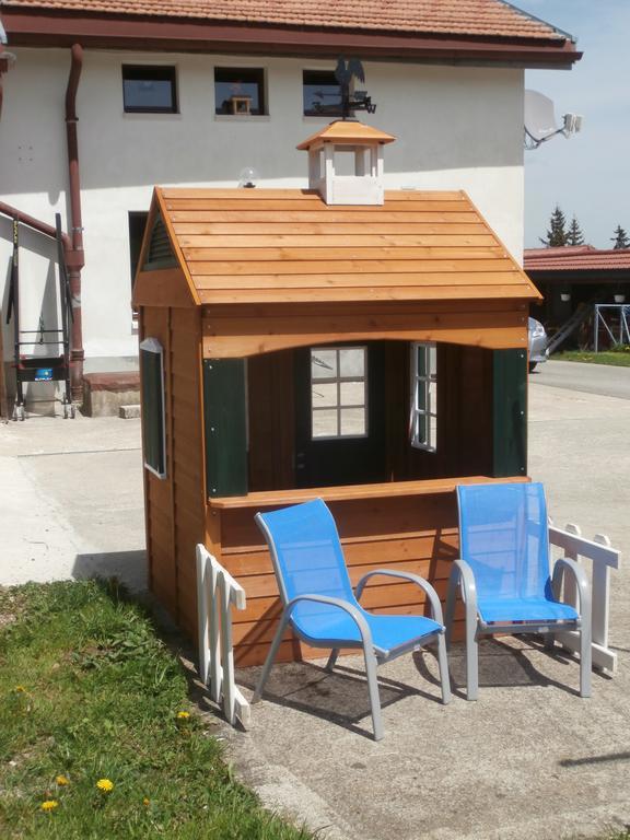 B&B La Ferme De Pouillerel La Chaux De Fonds Екстериор снимка