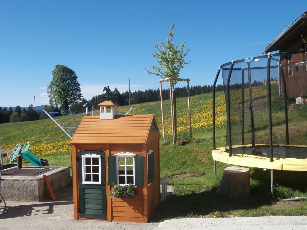 B&B La Ferme De Pouillerel La Chaux De Fonds Екстериор снимка