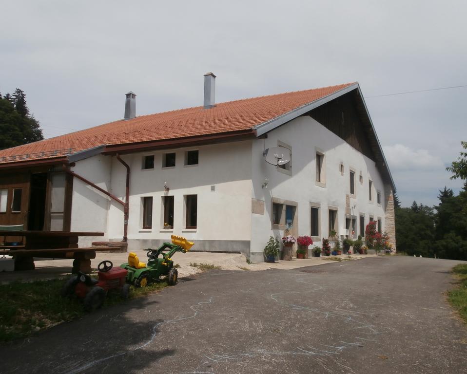 B&B La Ferme De Pouillerel La Chaux De Fonds Екстериор снимка